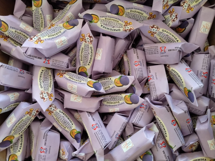 Krówka Opatowska mleczna o smaku śliwkowym luzem